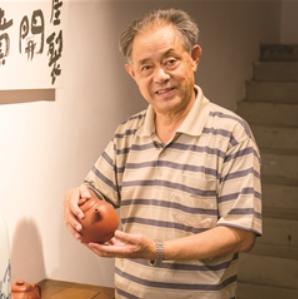 瞒不住了！
拔出萝卜带出泥！


徐湖平卖惨没用，
一家子猫腻全被扒！


这下