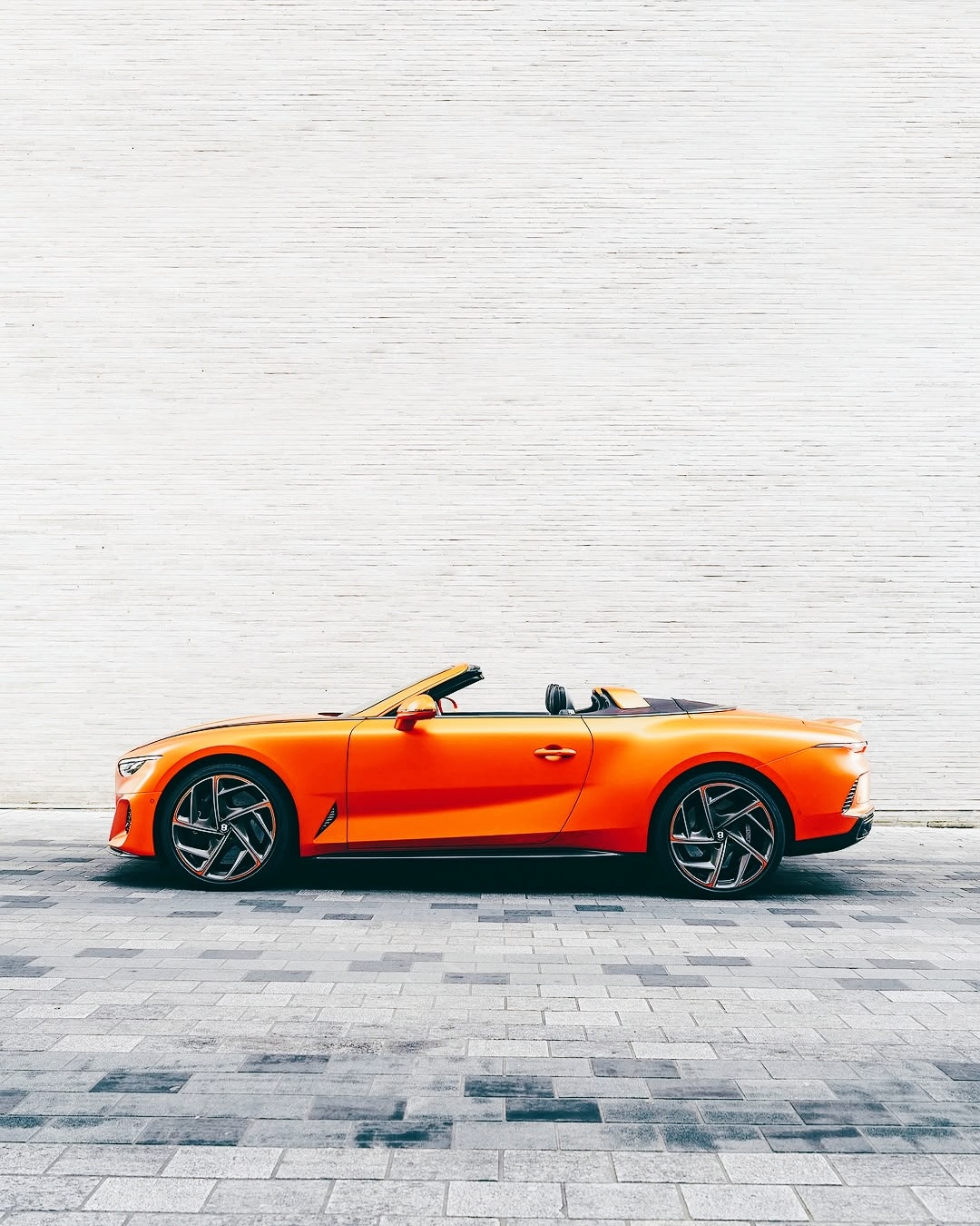 Bentley Mulliner Batur Convertible    搭载