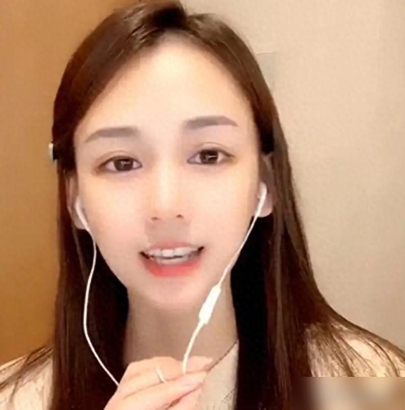 榜一大哥砸2500万后反悔，女主播诈骗案，真相大白，网友：太狗血
最初看到这个案