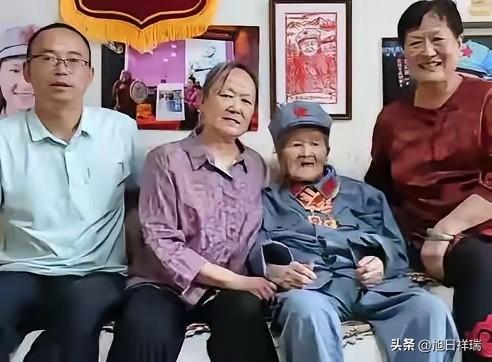 7月22日凌晨0点30分，全国最后一位长征女红军王全英，在四川都江堰的家中走了，