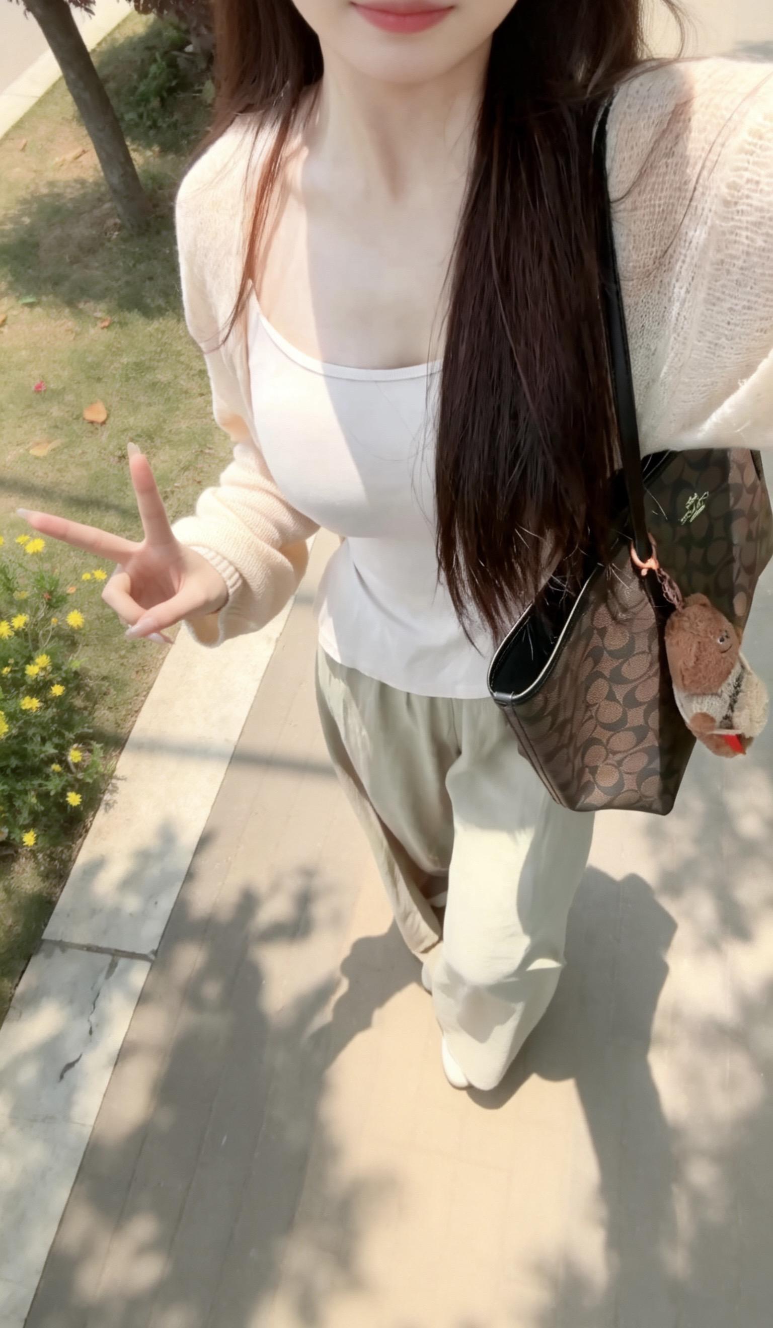 📝取悦自己，是终身浪漫的开始。保持热爱，自在发光✨