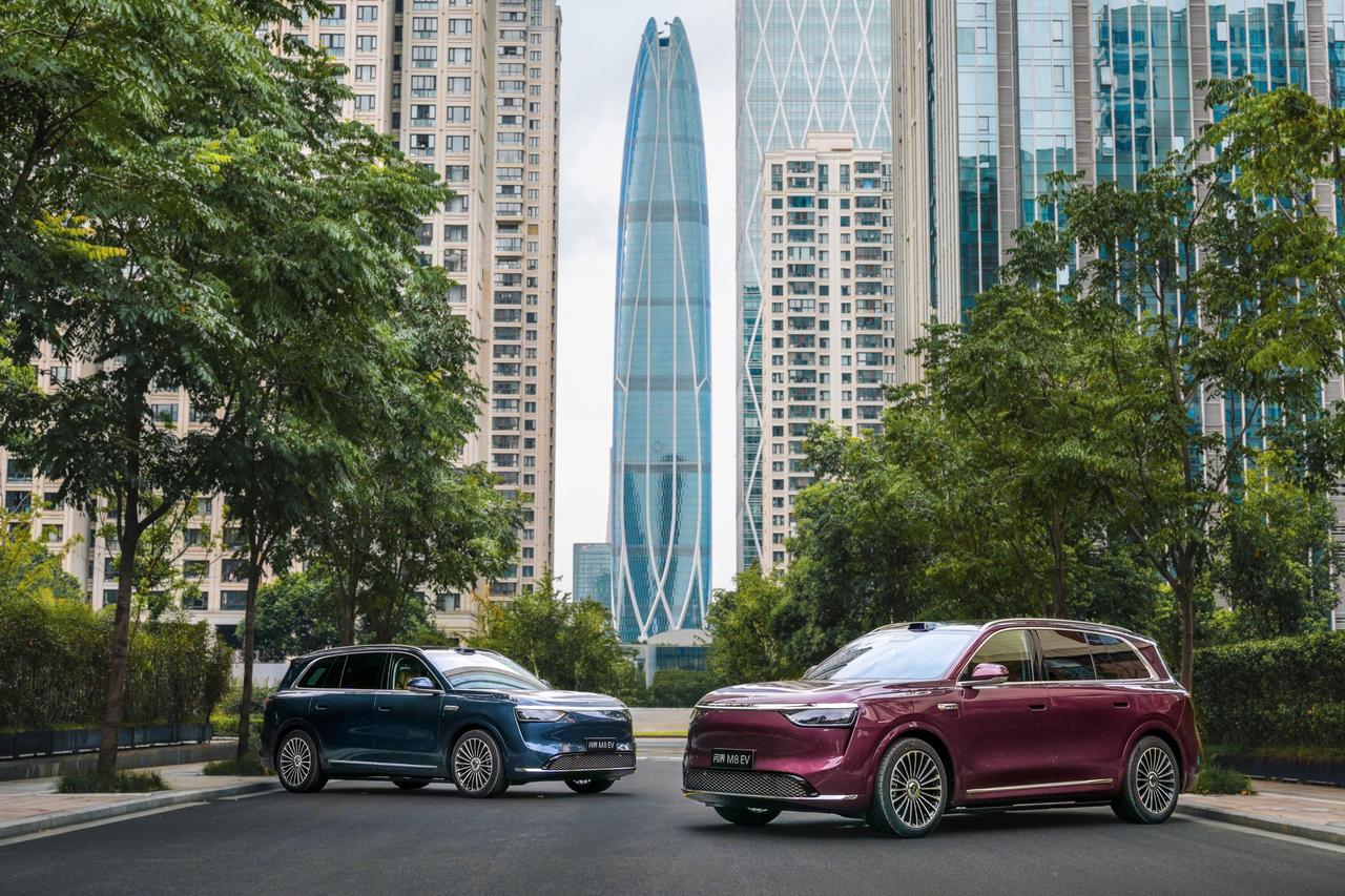 为啥我会向朋友推荐问界M8？一个真实车主的“安利”理由
买问界M8之前，我做了半