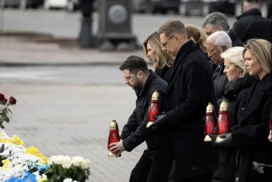 在俄乌战争爆发4周年纪念日当天，欧盟委员会主席冯德莱恩、欧洲理事会主席科斯塔、丹