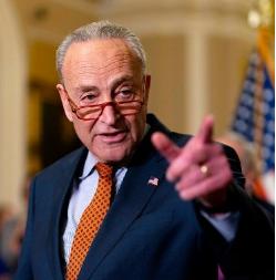 美国后院已经起火了！民主党已经跟共和党水火不容了，民主党领袖舒默直接表示特朗普一