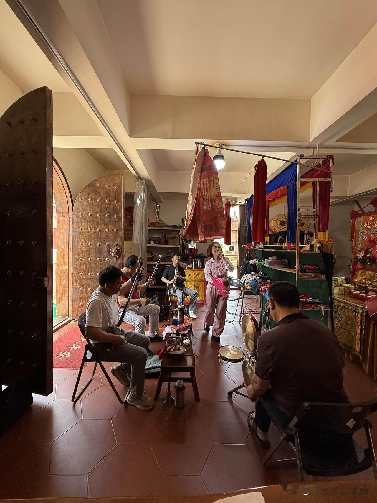 在福州能看到木偶戏的地方已经不多！
这次给神明祝寿，非常荣幸可以看到我们的非遗文