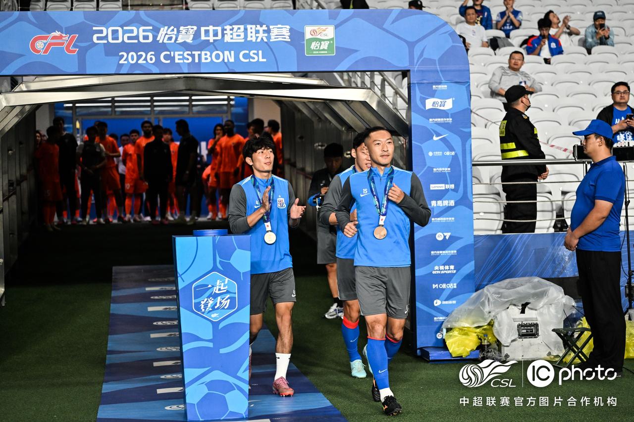 北京时间10月10日19:35，2026怡宝中超联赛第27轮上海申花主场对阵云南