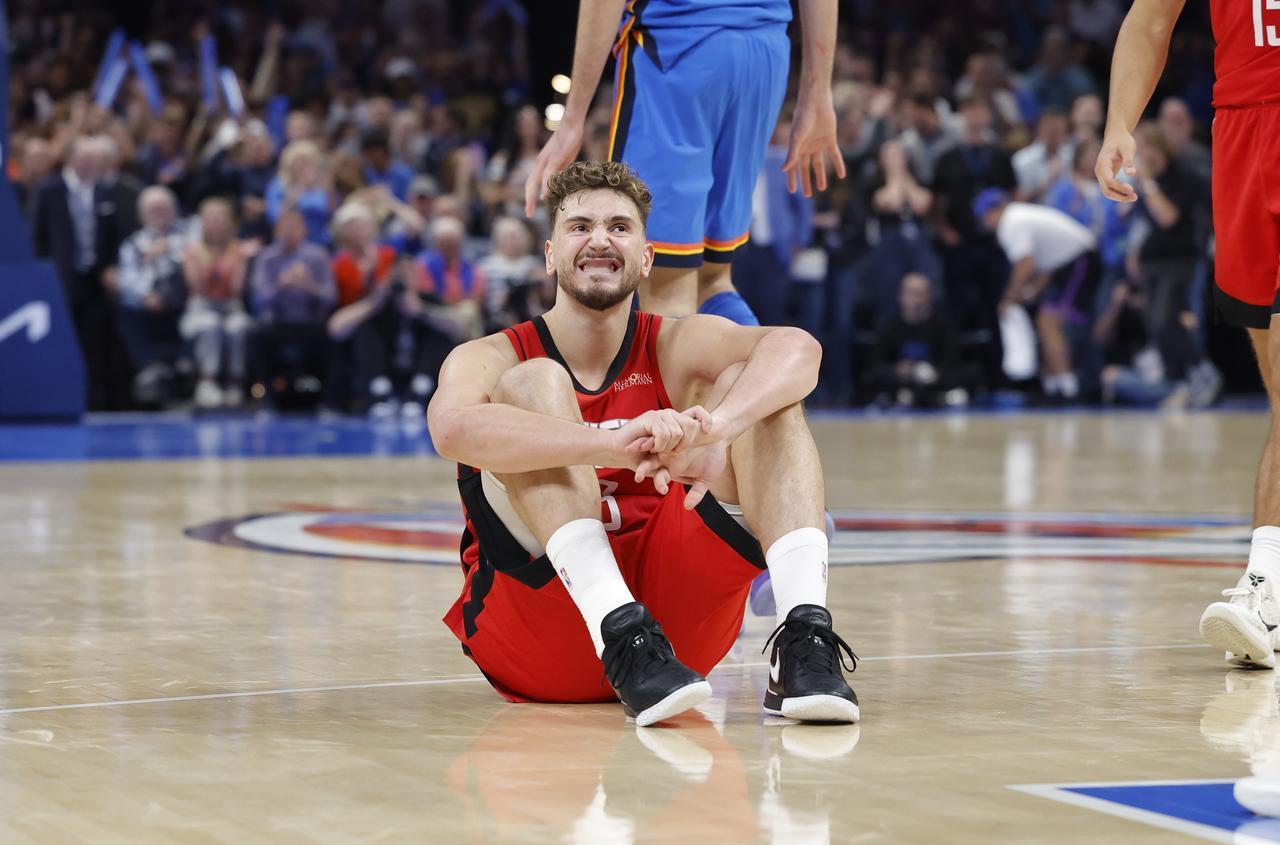 火箭的老大是申京！NBA揭幕战打出了季后赛的味道，卫冕冠军雷霆125:124双加