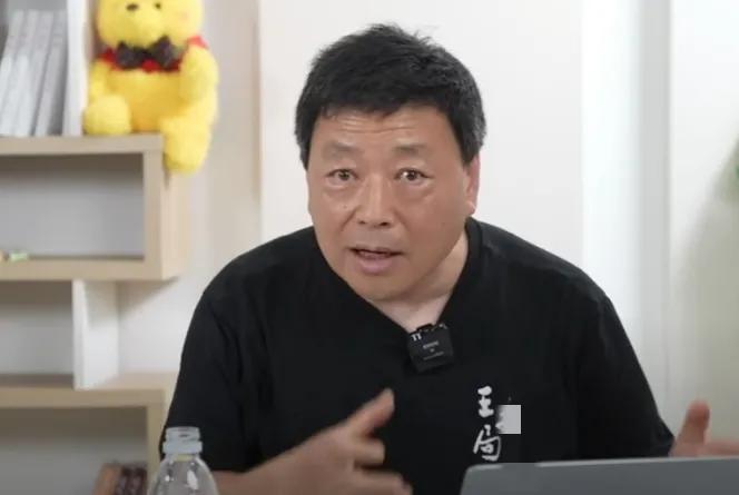 王志安倾情邀请胡锡进去他那里，他愿意给予二当家的地位！
说起来胡锡进已经超过一个