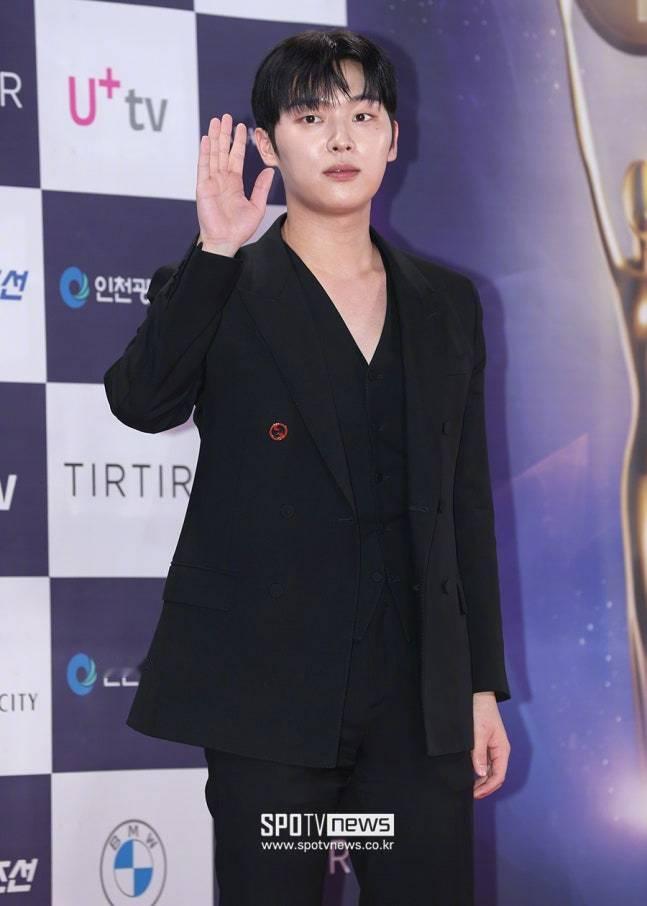 崔显旭 将出演新剧魂 ，合作姜栋元金高银 。该剧是一部浪漫史剧。由《未生》《信号