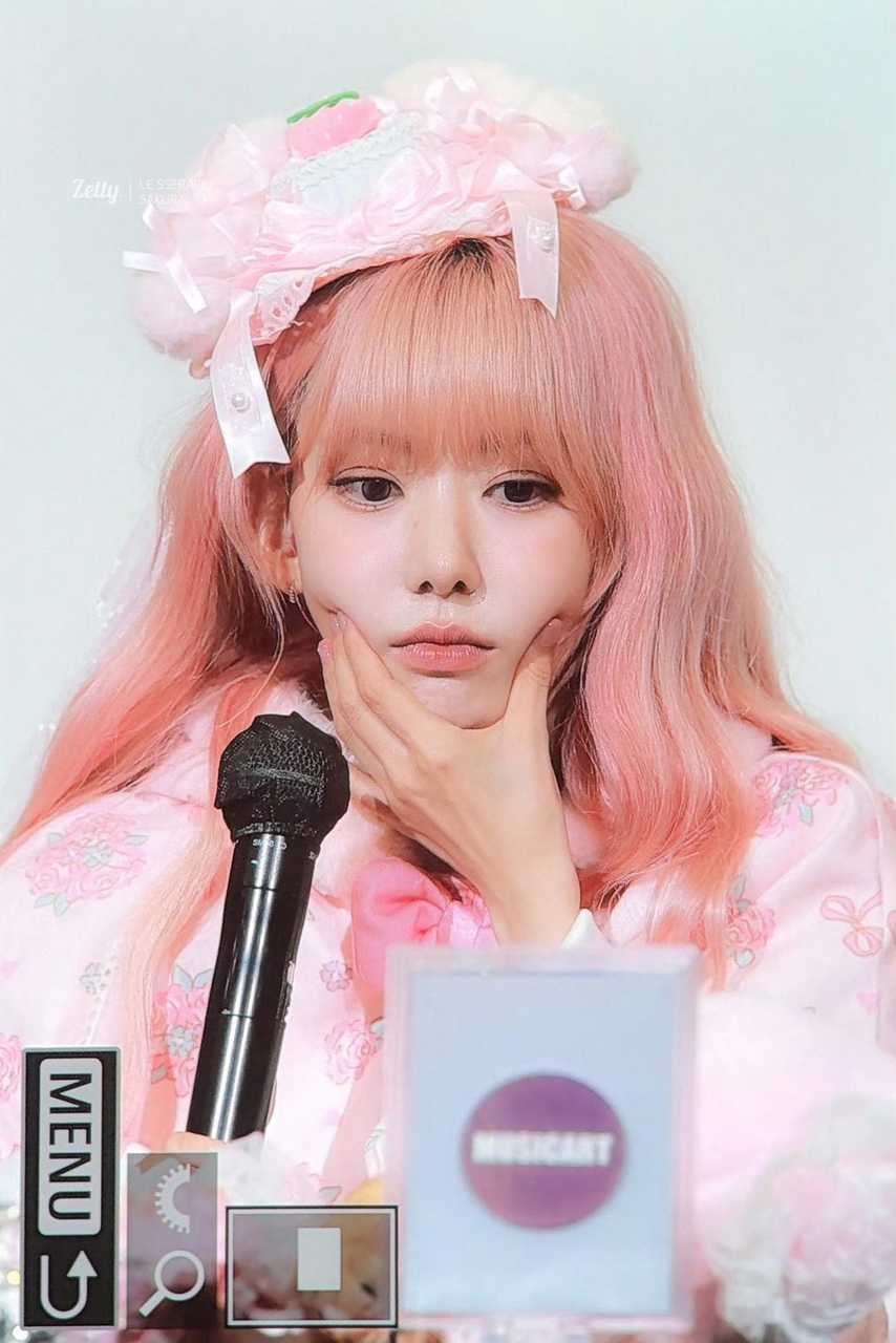 世界上最适合粉红色的女孩子🥺 