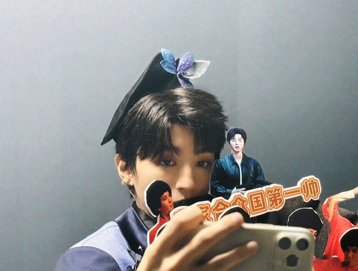 王俊凯托马斯第一帅哈哈哈哈就是第一帅啦～ 