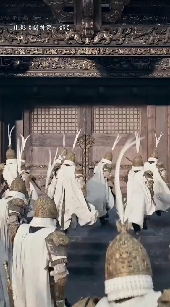 此沙带着五行遁术杀回来了  还有谁记得封神第一部当中此沙饰演的杨戬为观众带来的惊
