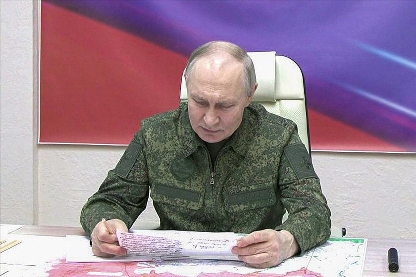 第一面白旗举起，俄罗斯终于看清，关键时刻谁才是真朋友。俄罗斯没想到，第一个扔下白