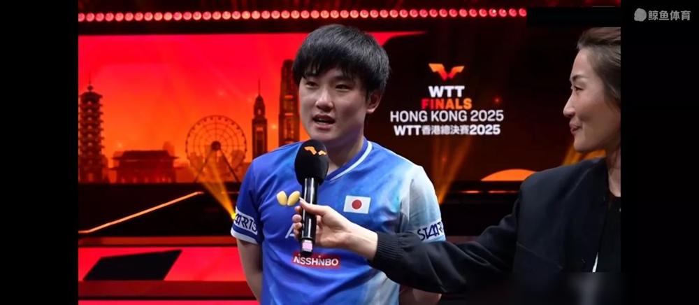 4-2赢下西蒙高茨后，张本智和伸了个2的手势，啥意思？

我看下来大概就是比赛刚