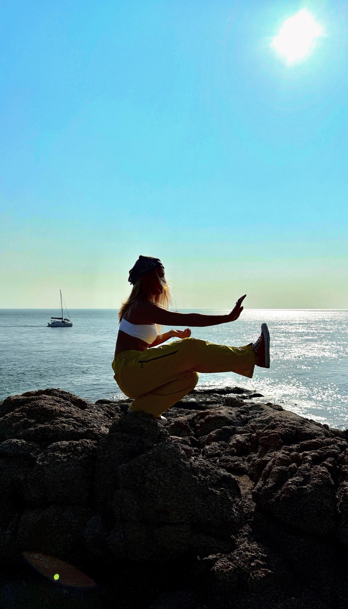 少和人纠缠 多看大自然🍃。