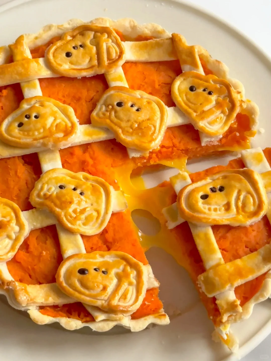 宅家自制(・´｀Ｕ snoopy红薯芝士派🧈