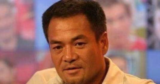 硬汉的眼泪，只流给真兄弟。
1994年，西北硬汉尤勇智在葛优家，哭了三天。
顶级