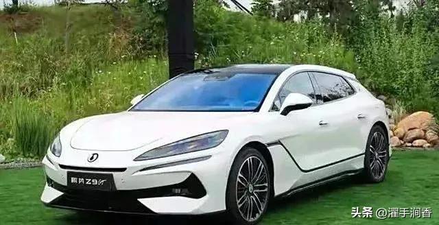 #腾势Z9GT预售首搭易三方	#
这次玩大了！腾势汽车新车型Z9GT马上就要上市