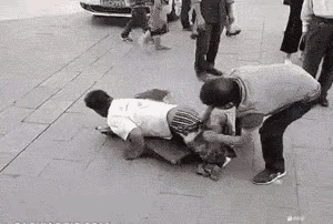 现场打假无腿乞丐～