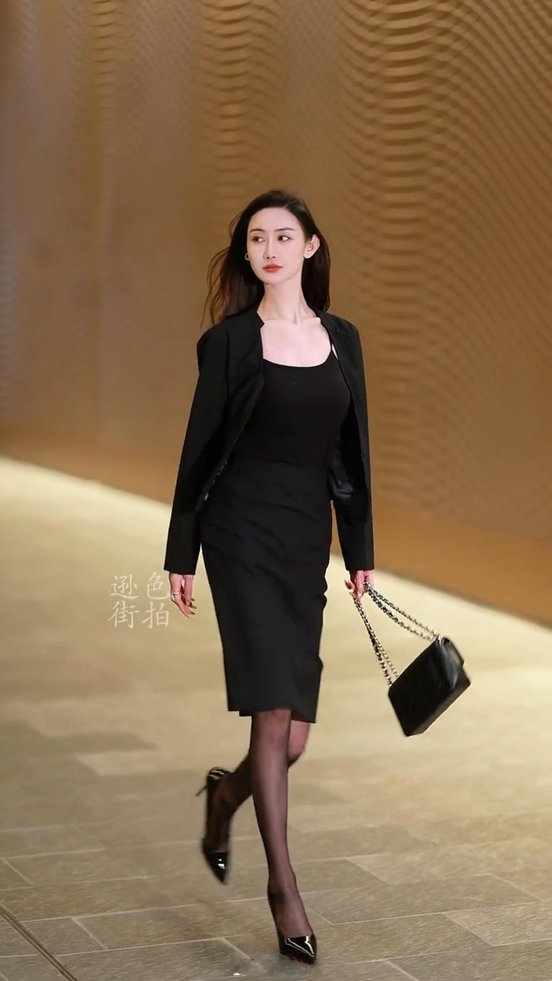 【成都街拍】晚安🌙🌙🌙丨摄影拍照每日穿搭