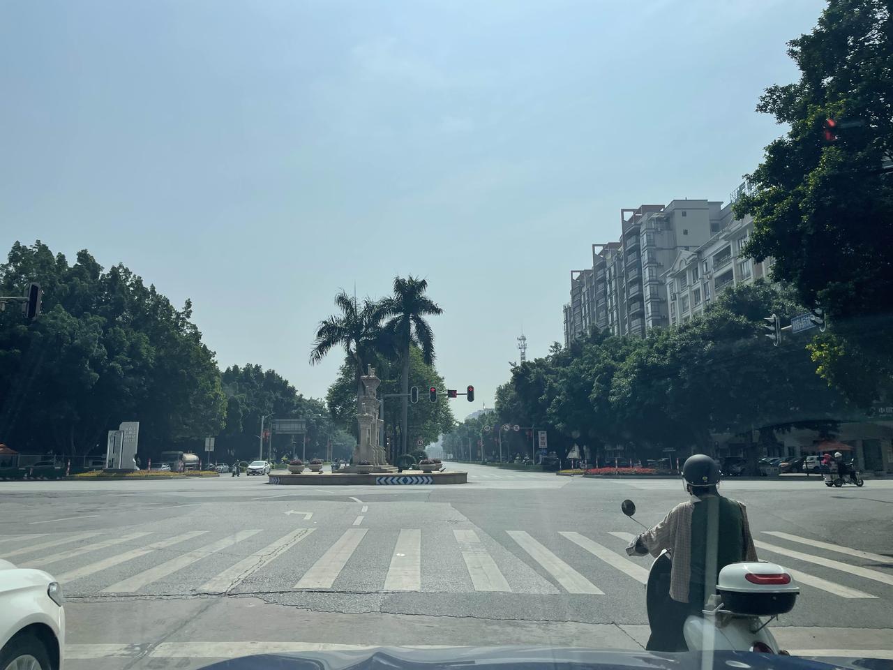 这就是县城的天空，天空下面都是忙忙碌碌的人儿！