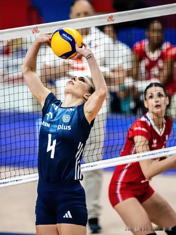 2024世界女排联赛最新🆕赛况，波兰轻取法国暂居排名榜第一。
5月17日
(土