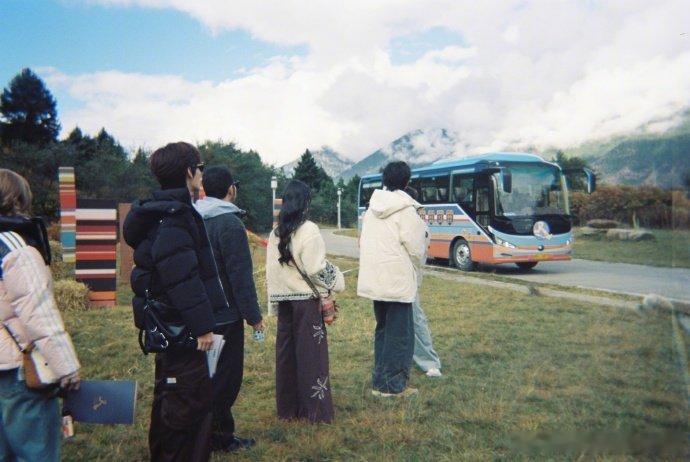 白鹿原奔跑吧天路篇开播发文，就在今晚白鹿，期待住和我们白鹿奔跑吧的见面，期待住你