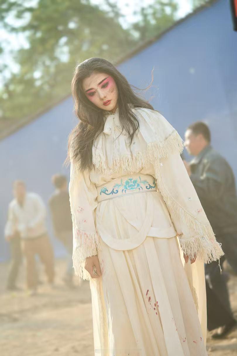 忆秦娥和秦腔he忆秦娥在戏台上眼里永远有光主角大结局一场演出，葬送至亲，损毁舞台
