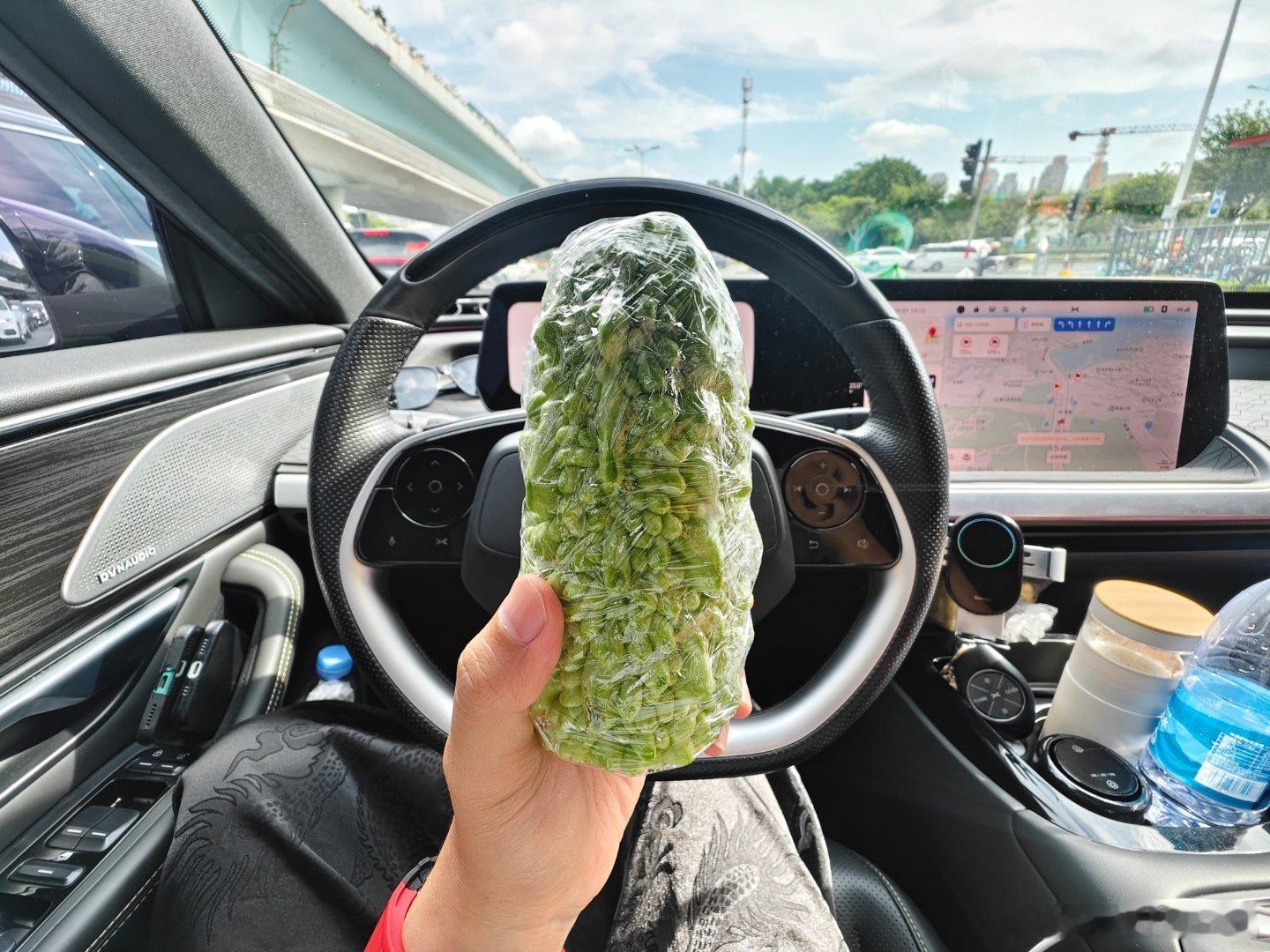 早，又是吃苦干活的一天开工啦，今天有没有买车的大哥！ ​​​