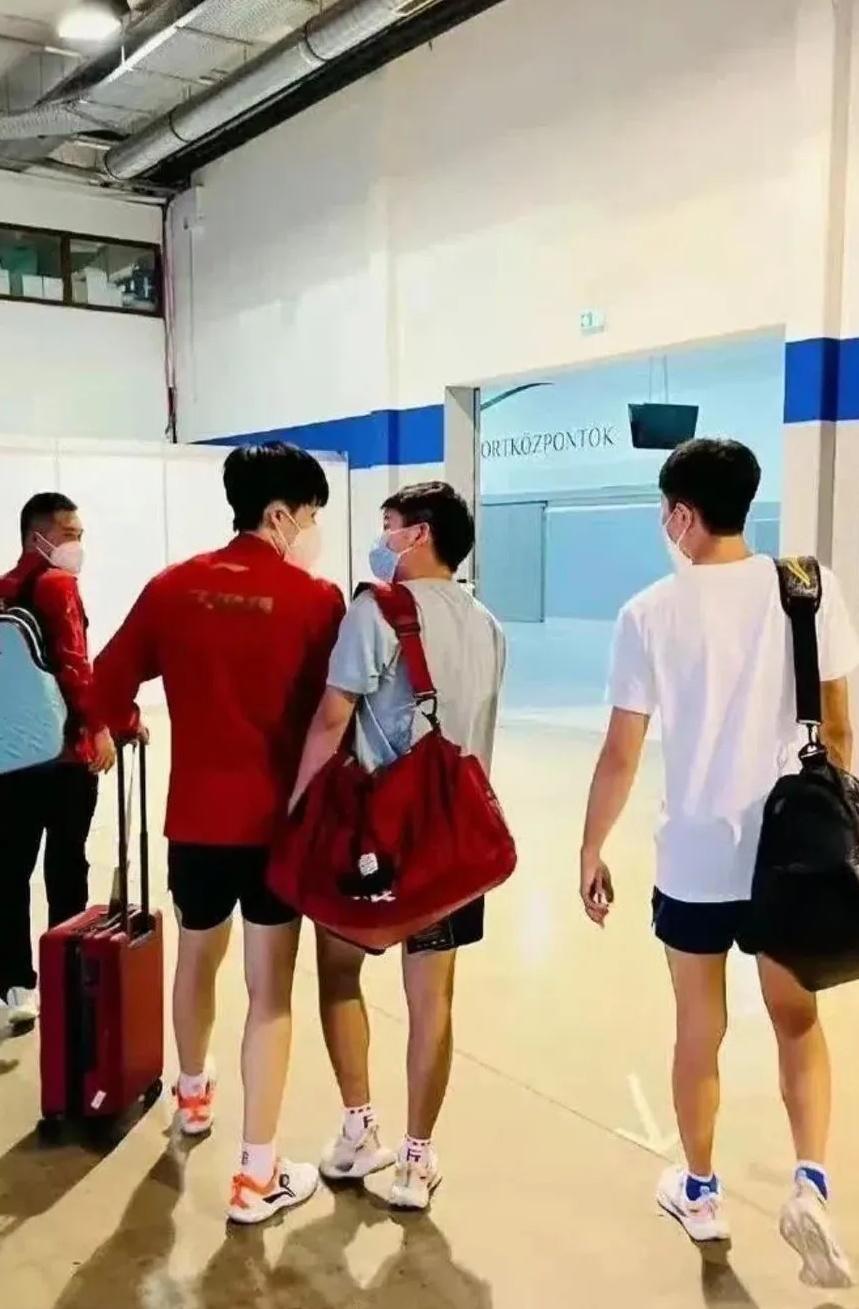 [去污粉]莎莎还是智贤姐姐？傻傻分不清楚??

嘿，咱就说，一开始那一眼，我心都