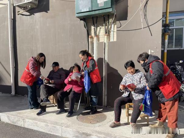 万柏林区义井西社区：深耕基层治理 绘就睦邻幸福画卷
 
万柏林区神堂沟街道义井西