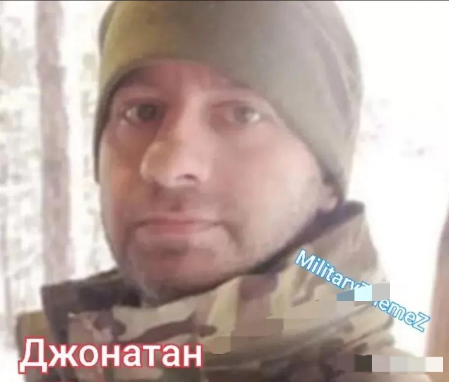 不为自己国家打仗，却死在俄乌战场！

自己国家被群殴竟然还跑去乌克兰当雇佣兵，这