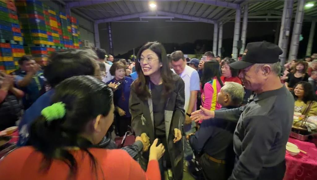 卢秀燕访美、郑丽文访陆 卢子弟兵：分进合击
台中市长卢秀燕3月11日启程访美，外