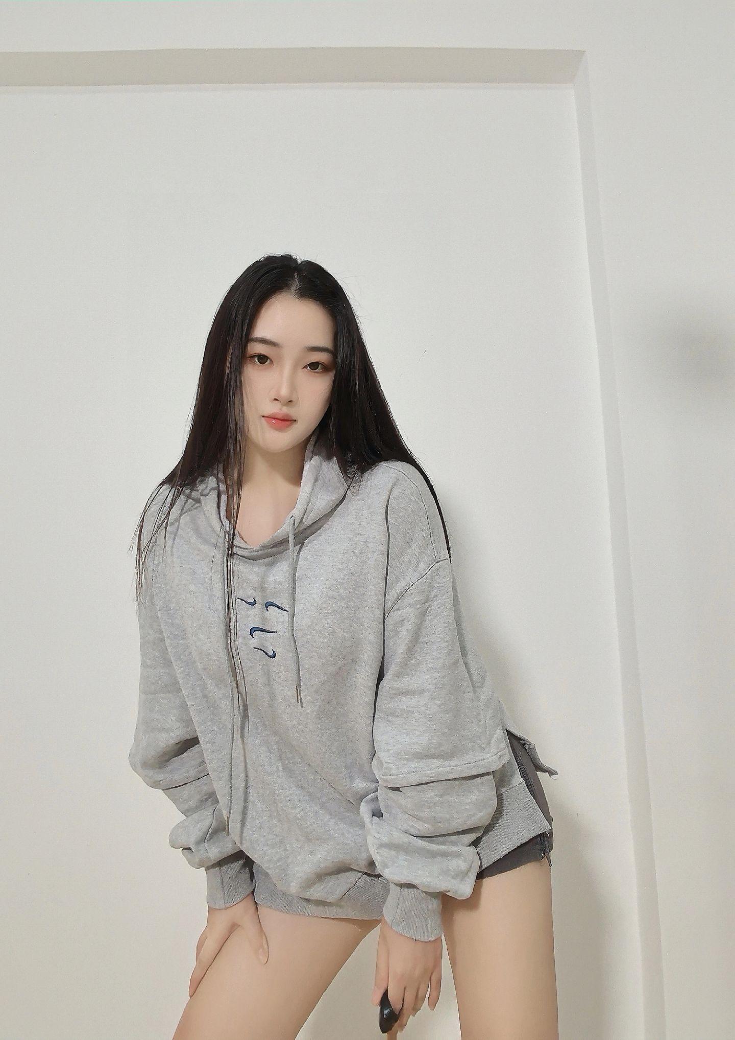 在一起都不快乐 分开有什么好难过的。