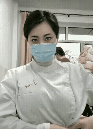 小姐姐:上班是上班，下班是下班。