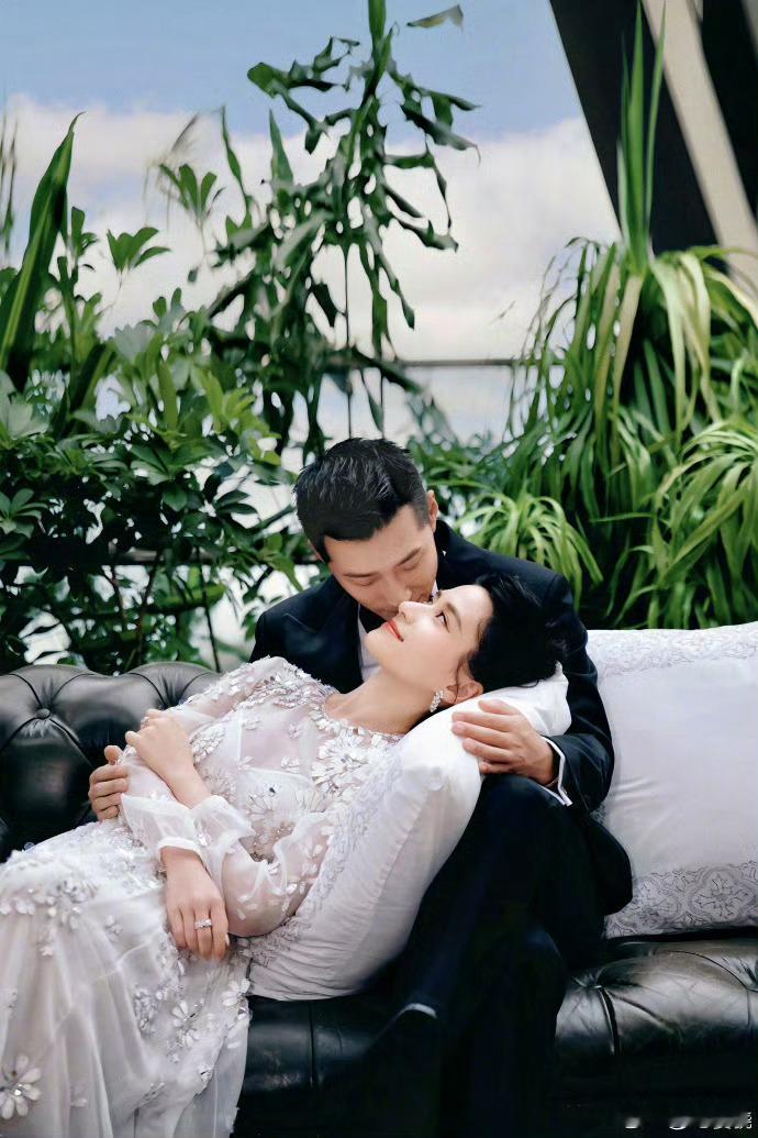 窦骁疑似回应婚变内娱怎么感觉…结婚半年没动静就要传人家婚变什么的？少管人家的私生