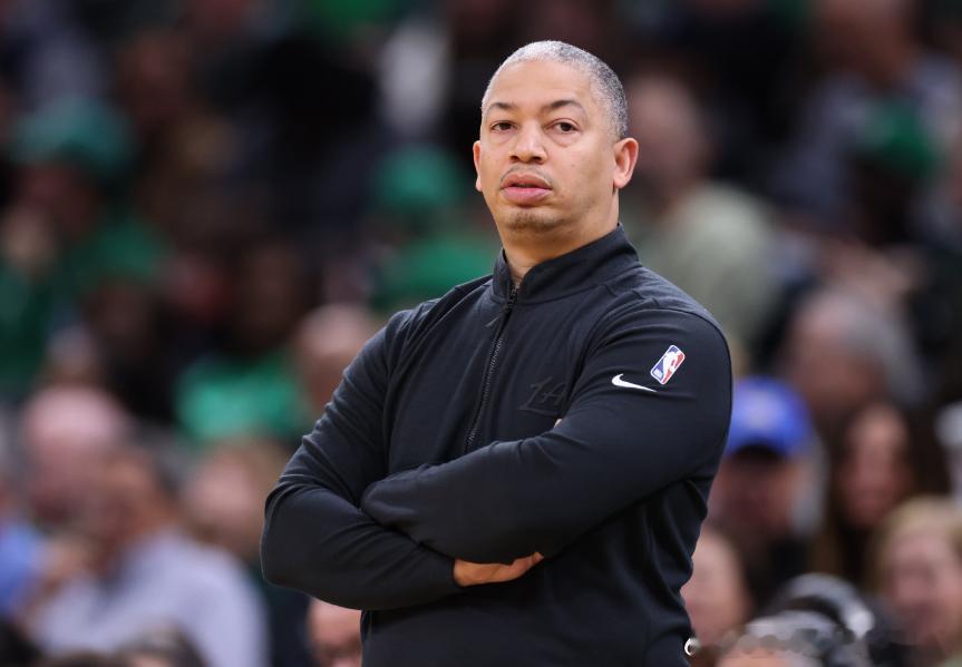 快船和开拓者三节战罢，快船85-78领先。值得一提的是，快船在第三节末轰出一波2