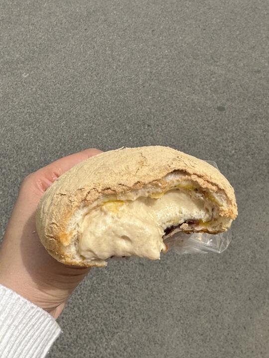 城阳新开的🍞咖啡面包店！！！才💰5r。。。