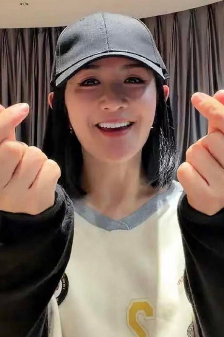 谢娜你放心吧 钱比你重要啊啊啊真的好搞笑哈哈哈娜姐，你放心吧谢娜