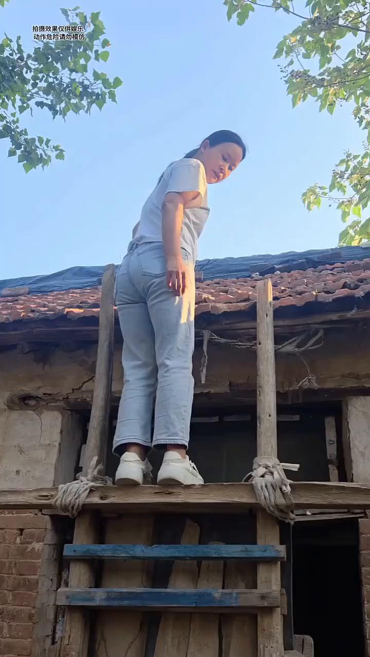有人。