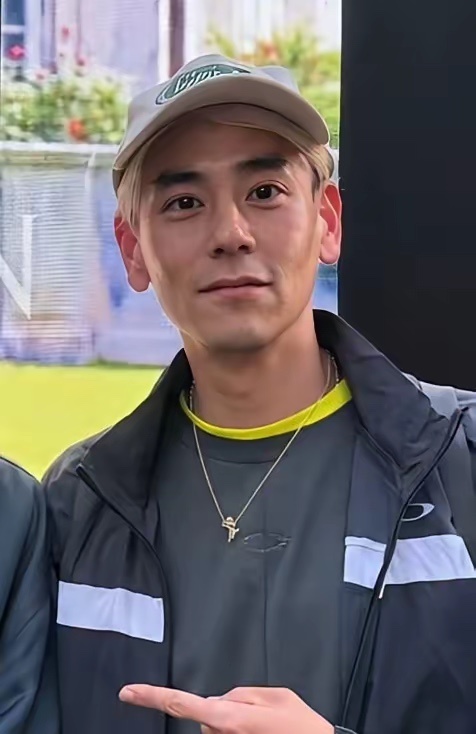 妈呀，彭于晏也老了……当年多有男性荷尔蒙啊，现在越来越陈冠希了 