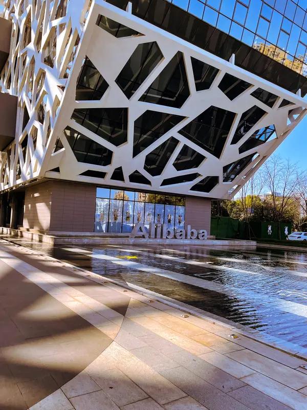 “悔创阿里杰克马”这个梗大家都听过吧。马云在2016年圣彼得堡国际经济论坛就表示