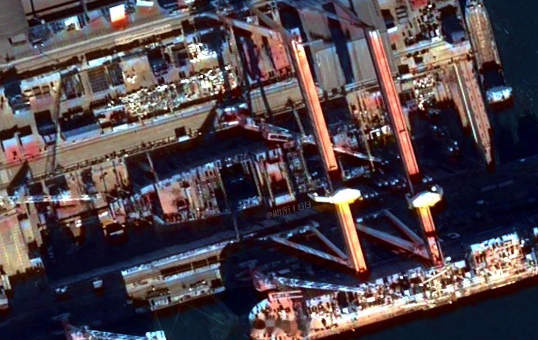 大连004型核动力航母的最新进展

排水量110,000-120,000吨，95