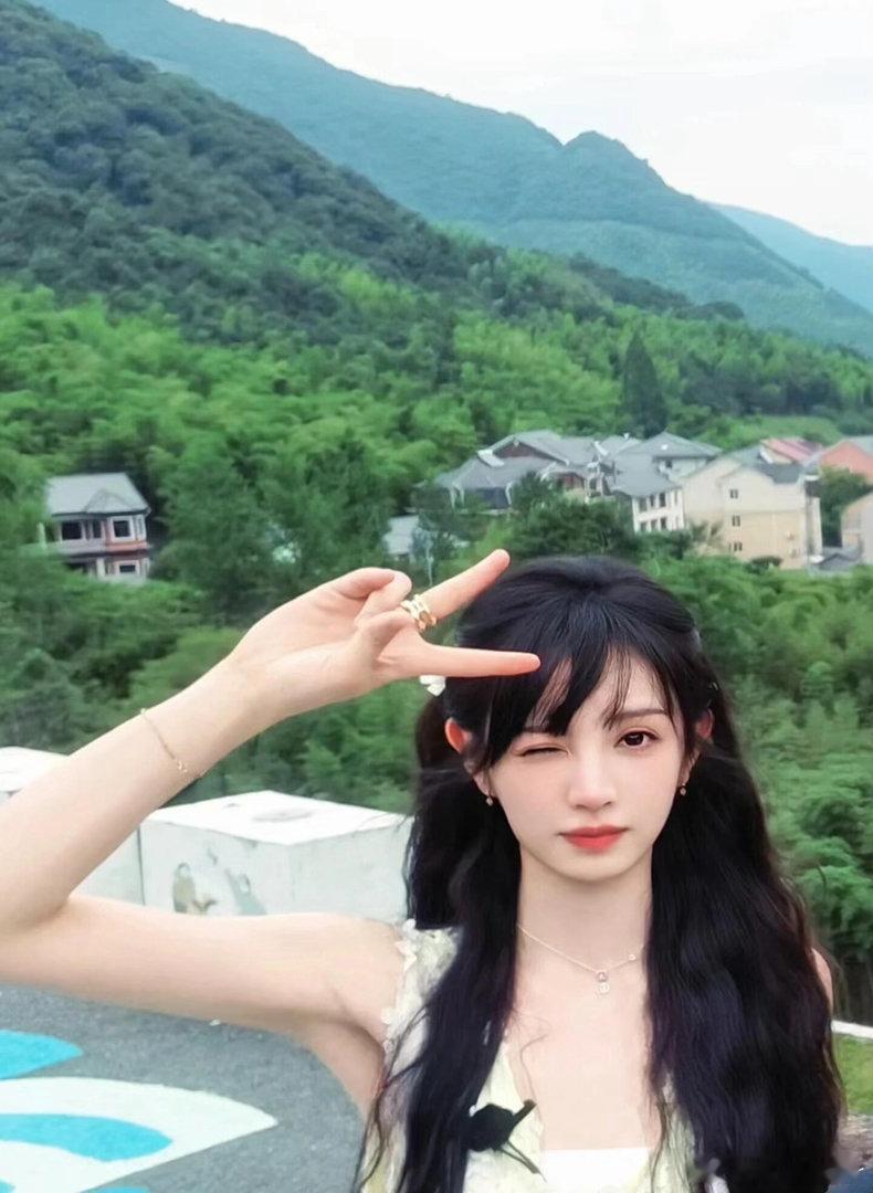 田曦薇的刘海都有名字 田曦薇的取名天赋真的藏不住了！黄明昊黄子弘凡“双黄蛋”太贴