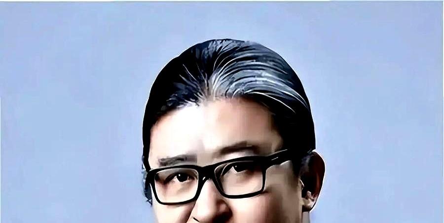 周涛被质疑“装都不装”？
可她18年前对着刘欢捐款，三声“谢谢”，第三声都不一样
