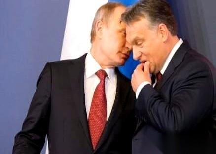 克里姆林宫评价匈牙利的奥尔班。
话筒递到佩斯科夫嘴边，他先扶了一下，然后说，我们