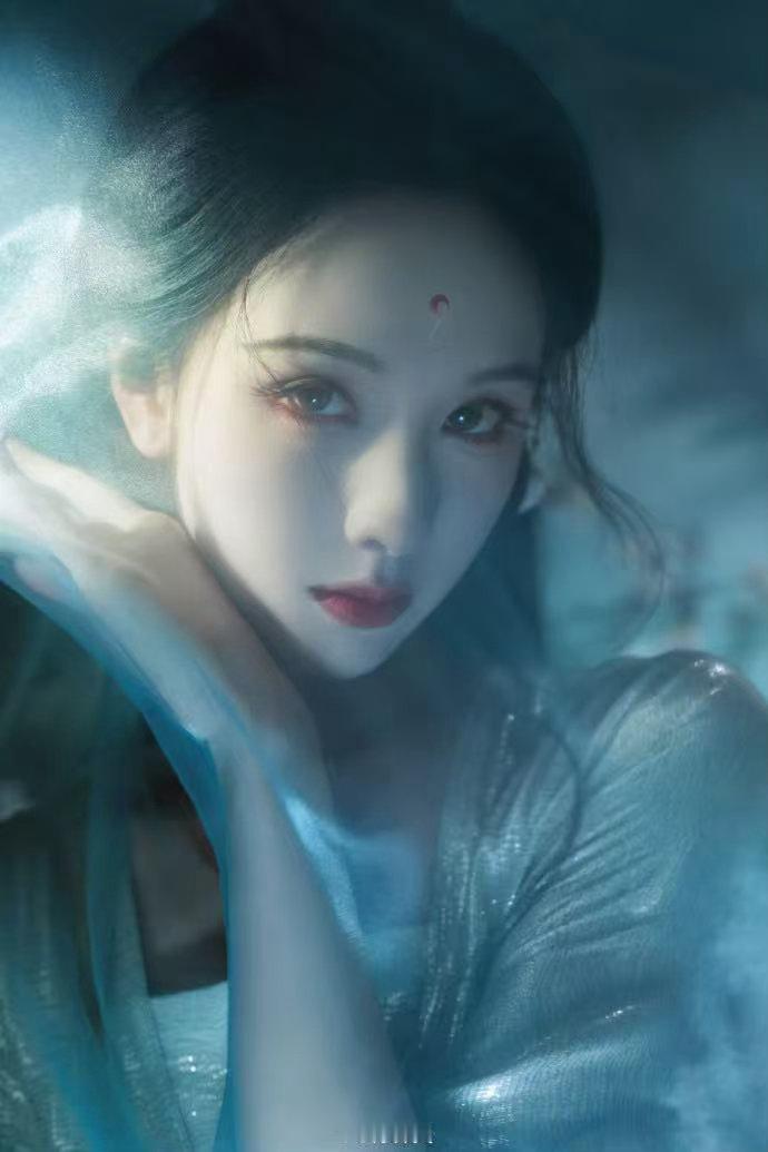 陈都灵雾妄言狐妖大片 有网友说“如果这是妲己，我将比纣王还纣王”。虽然夸张，但确