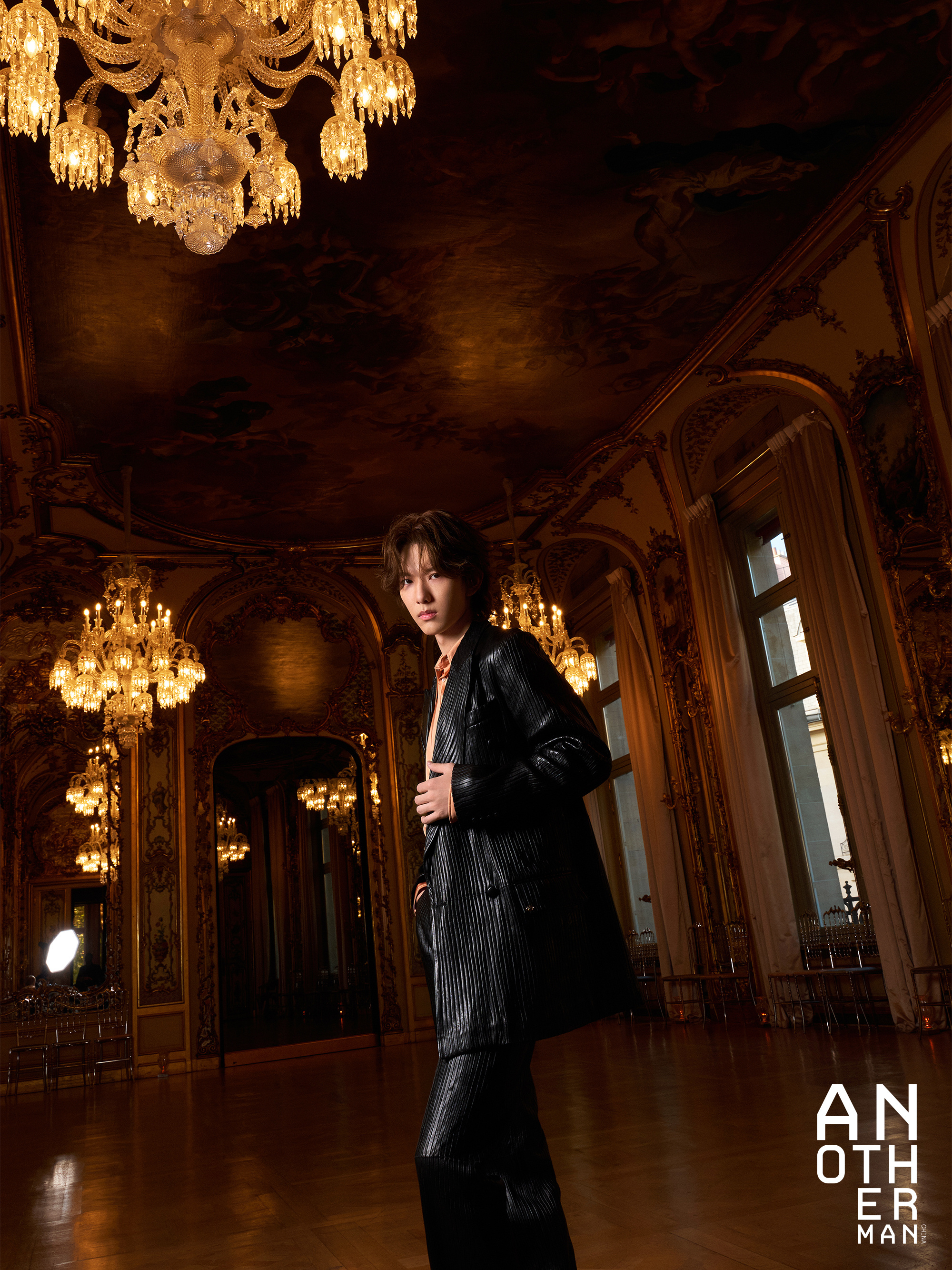 马柏全 × Another Man巴黎时装周碎片掉落📸Baccarat居舍的水