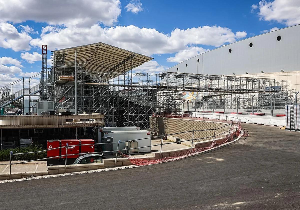 F1[超话] 距离西班牙大奖赛还剩下两周时间。据当地媒体《ABC》报道，有窃贼进