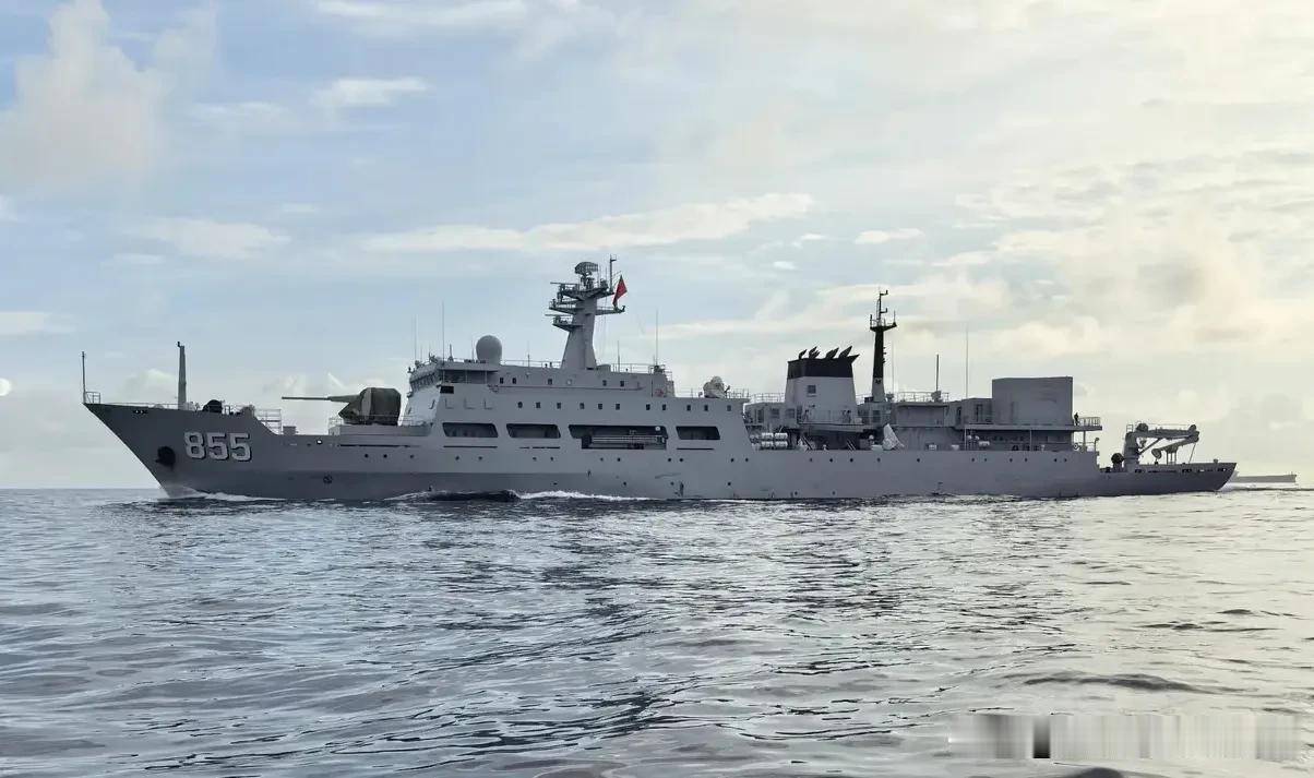 [呲牙] 嚯嚯嚯，又拉着大炮出海了——这款国产155毫米舰炮属于科研试验型号，先